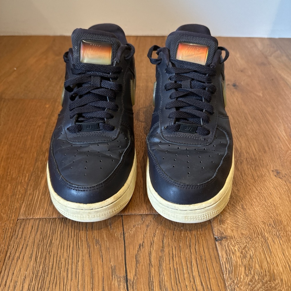 Nike Air Forces, Size 9, Black Shoe, Jelly Puff Swoosh